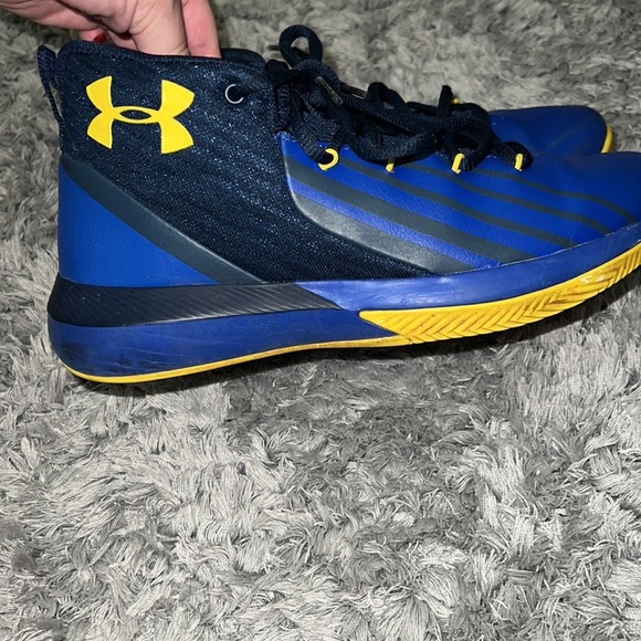 Under Armour Steph Curry 2.5 GS ‘Dub Nation Boy’s Basketball Sneakers - Picture 5 of 9